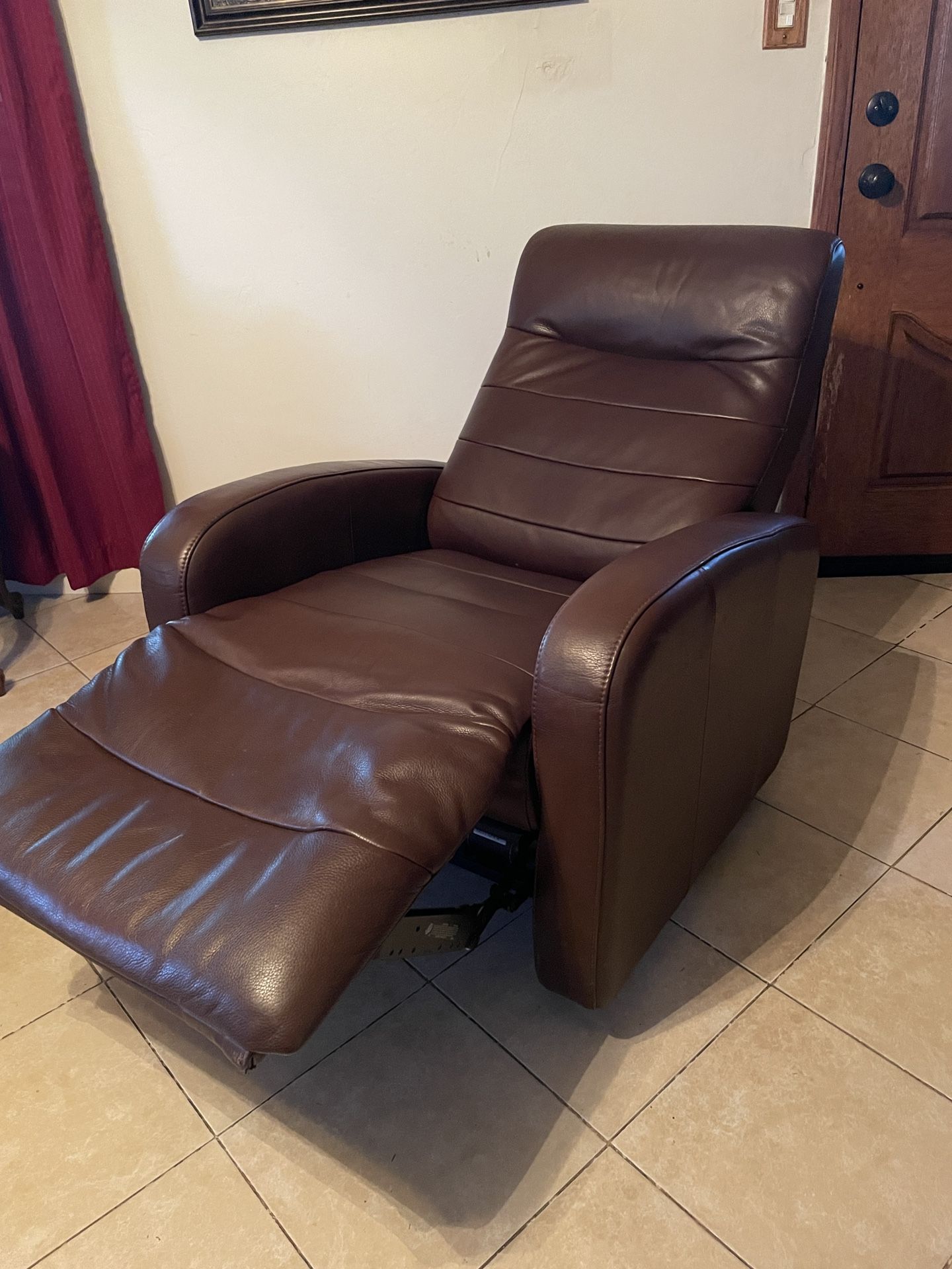 Brown Electric Recliner for Sale in Tucson, AZ OfferUp