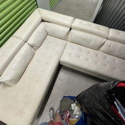 Free Leather Sofa Needs Cleaning 