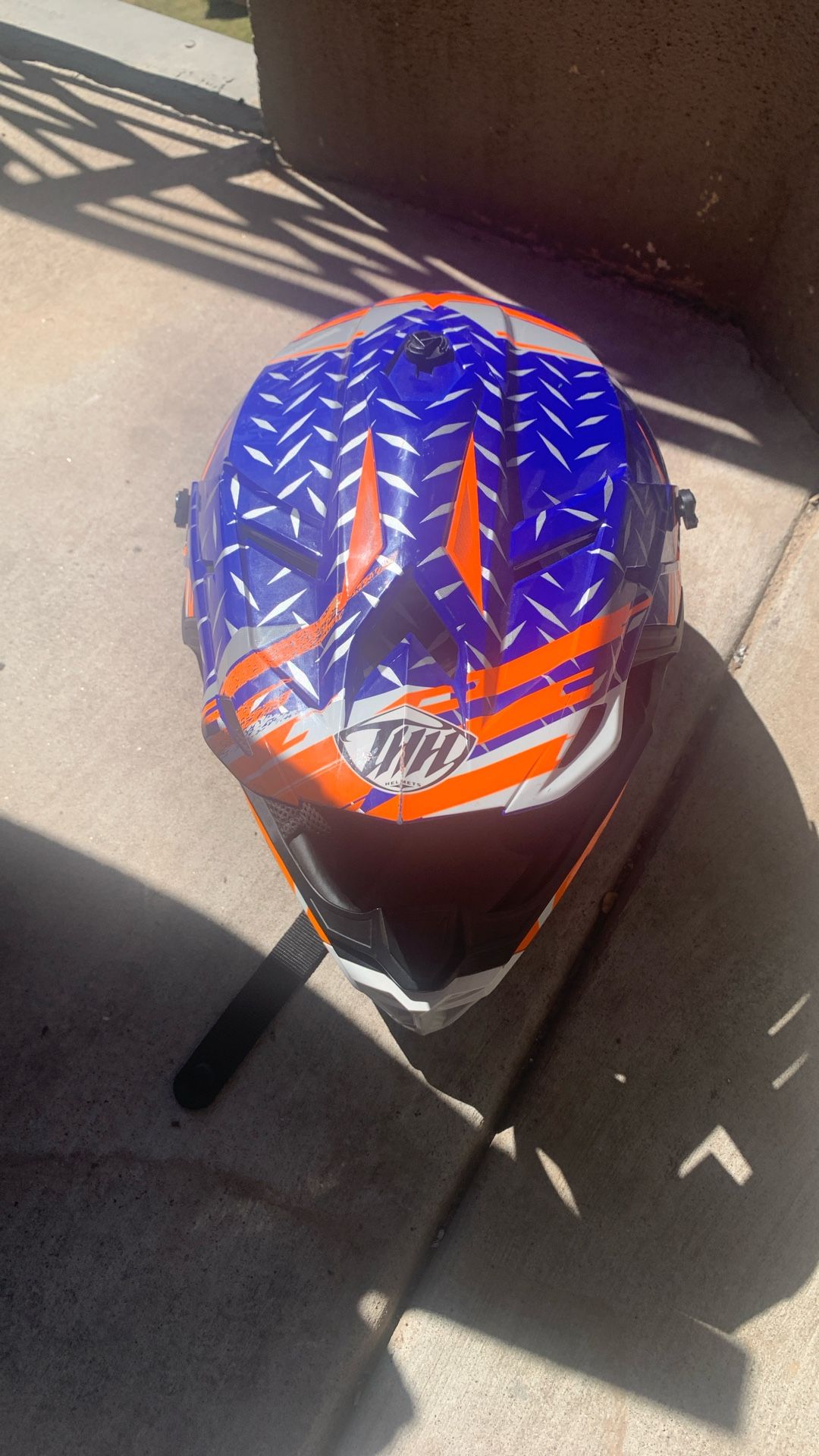 THH Helmet Size Large