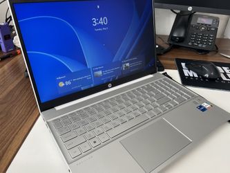 Laptop HP Pavilion Like New HP Pavillion Laptop 15t-eg200 952 GB