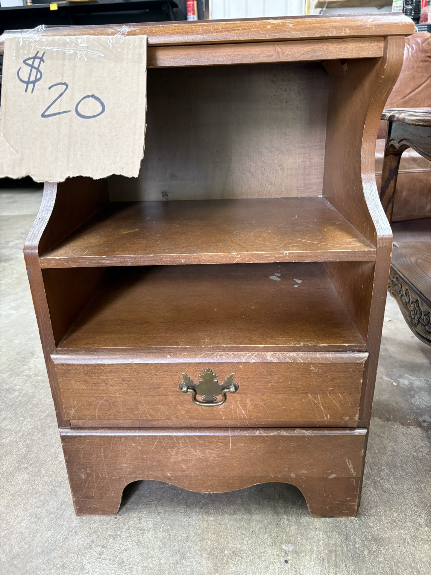 Side Table $20 (FINN HILL)