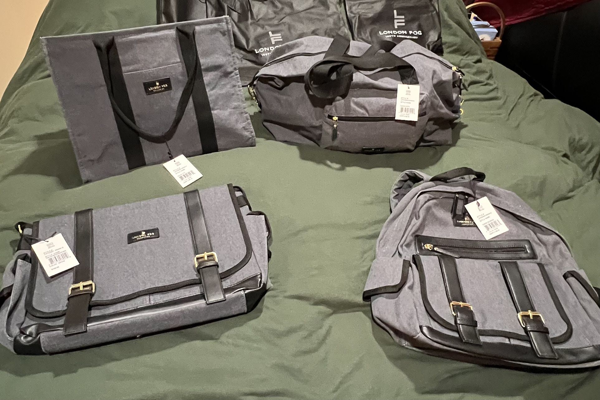London Fog Canvas Bag set