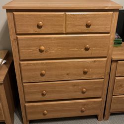 Bedroom Dresser Set $110