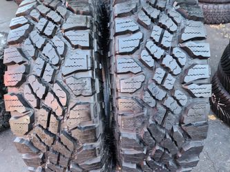 Selling (2] tires LT285/75r18 Goodyear wrangler duratrac