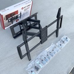 Brand New $40 Large Swivel 37-75” TV Wall Mount Bracket, VESA 600x400mm, Max Weight 110 LBS 