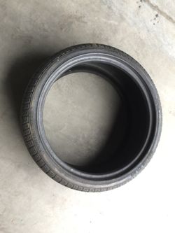 Tire 255/35zr20