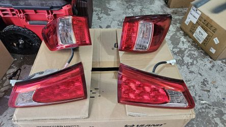 2011 lexus is 250 tail lamp assemblies