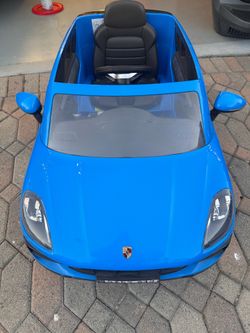 Kids porche car