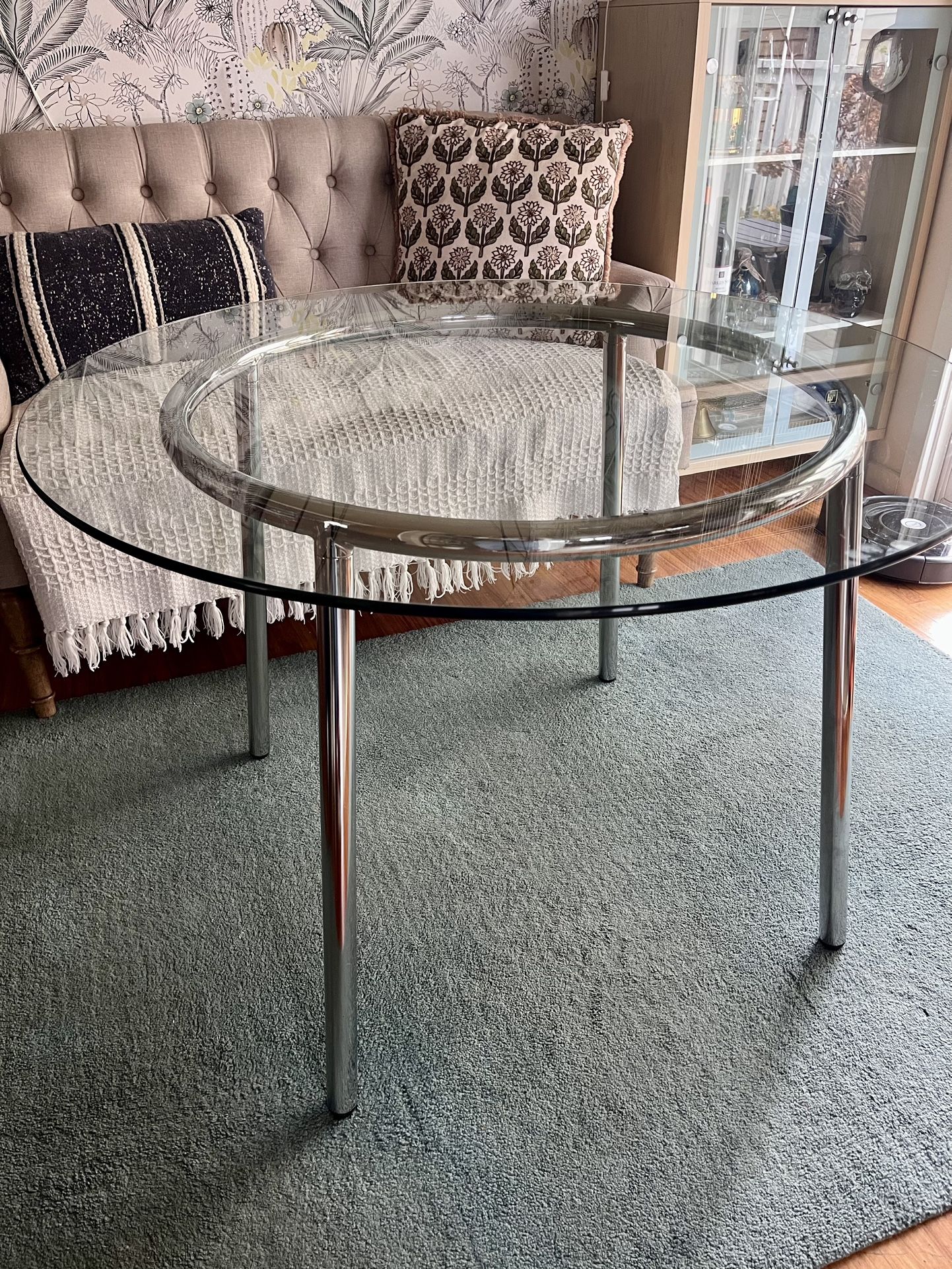Round Dining Table