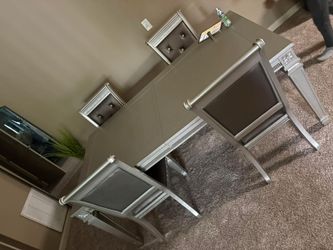 Dinning table