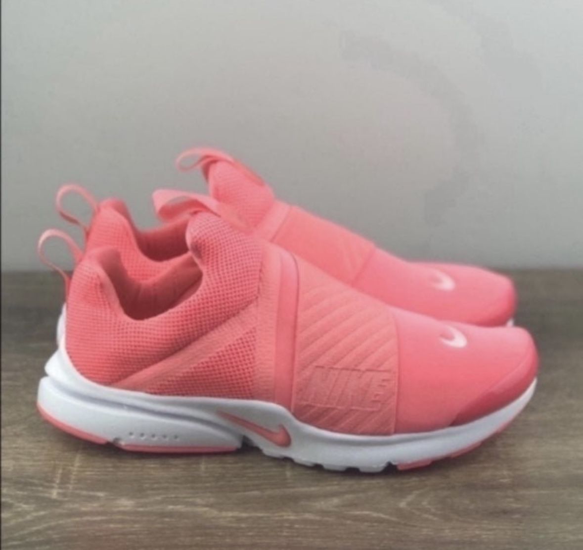 NEW Nike Presto Kids Size 5Y,6Y, 7Y