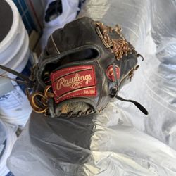 Rawlings Glove