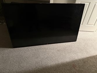 LG 63” Tv