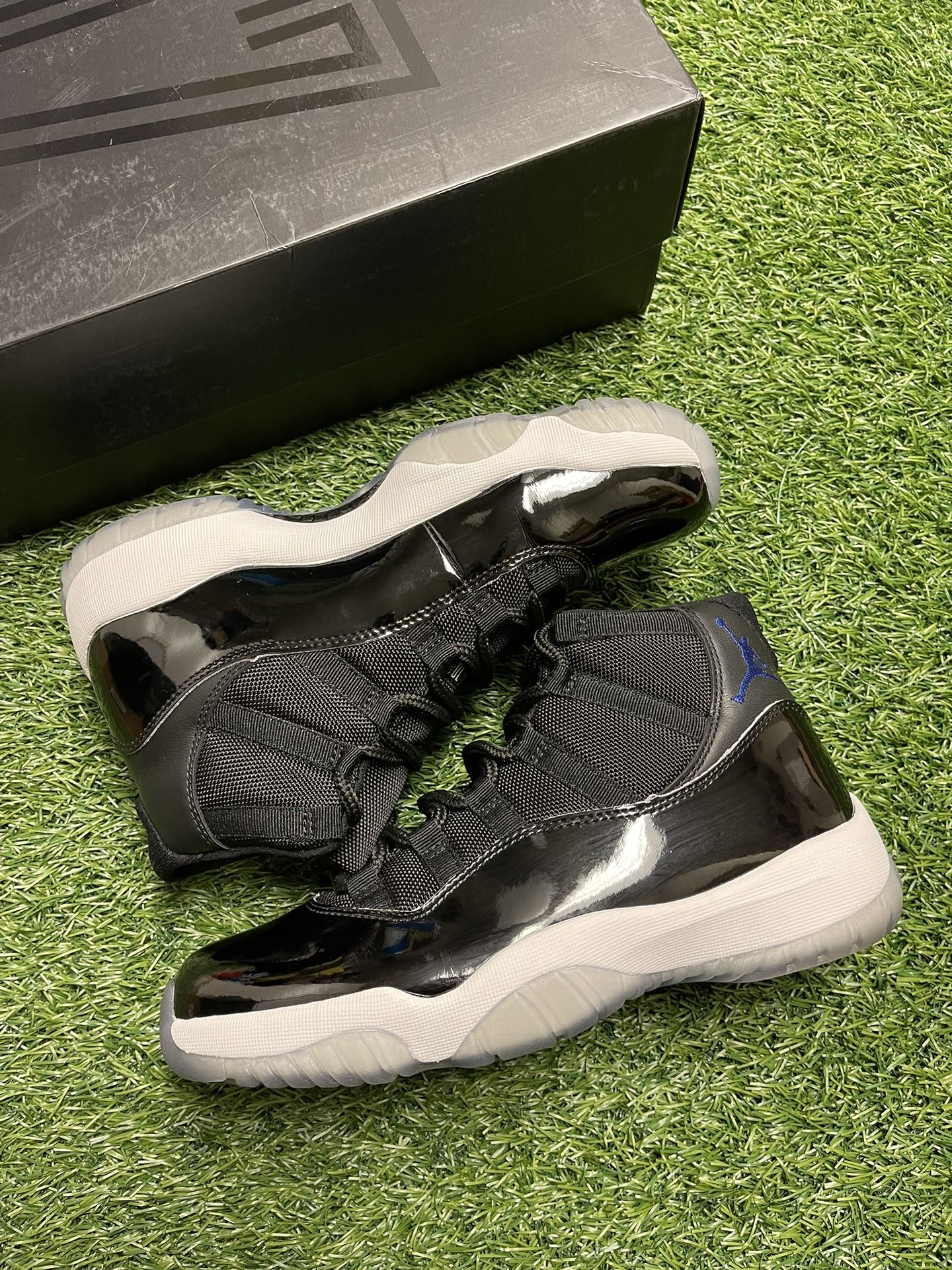 Jordan 11 “Space Jam”