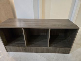 3 cubbie hole  bench