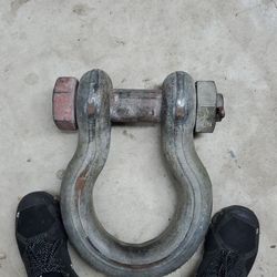 Crosby 55 Ton 2 1/2 Shackle 