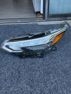 Nissan Sentra SR 2020-2023 headlight