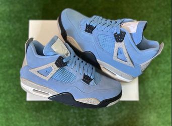 UNC JORDAN 4’s