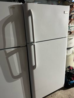 Frigidaire refrigerator