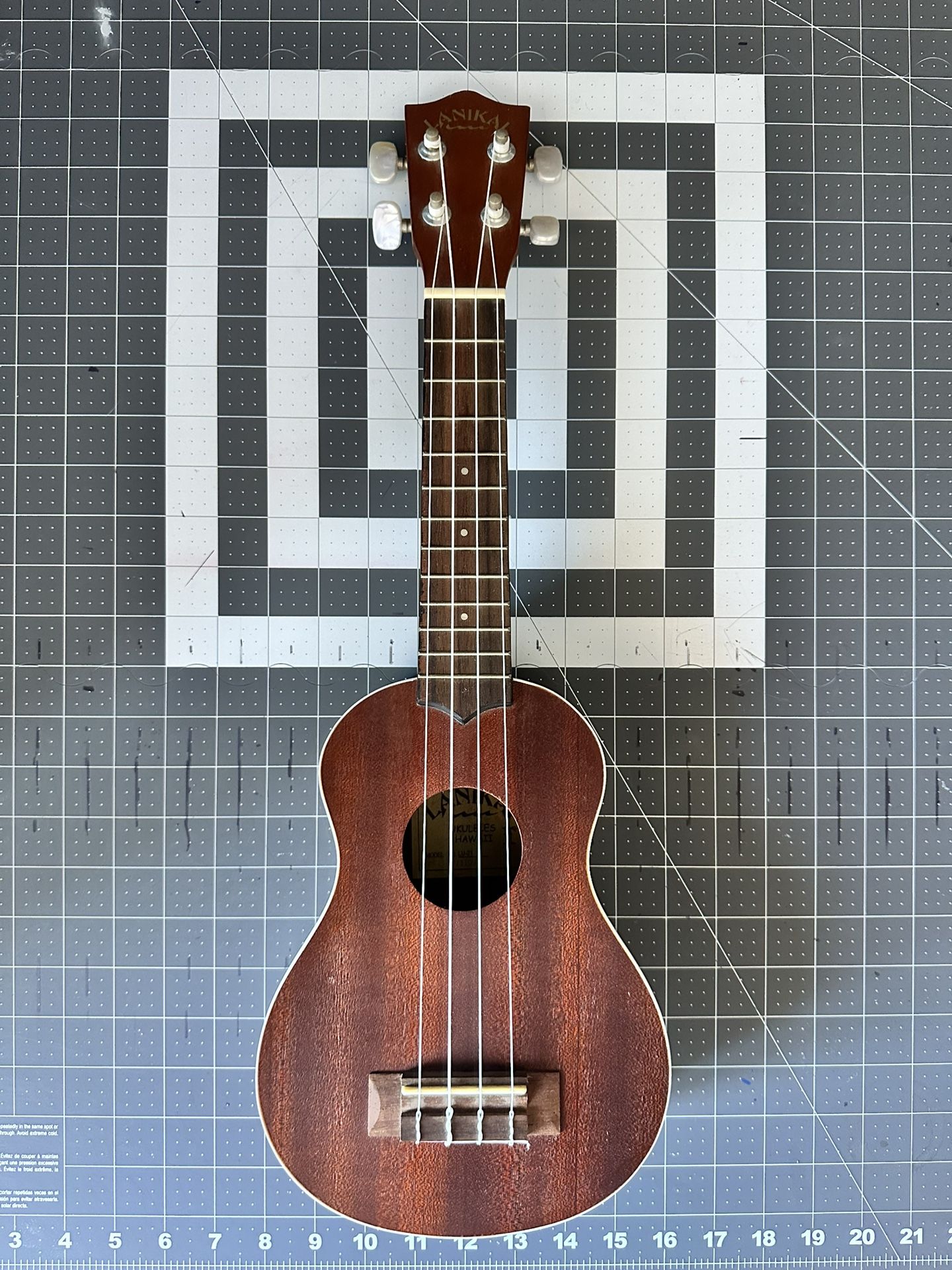 Lanikai Acoustic Ukulele LU-21 T11109 with Lanikai CO-UT Clip-On Chromatic Digital Tuner. New Mint Un-Used. $125 OBO