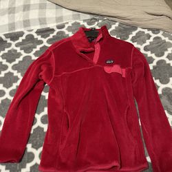 Patagonia Red Pull Over Women’s 