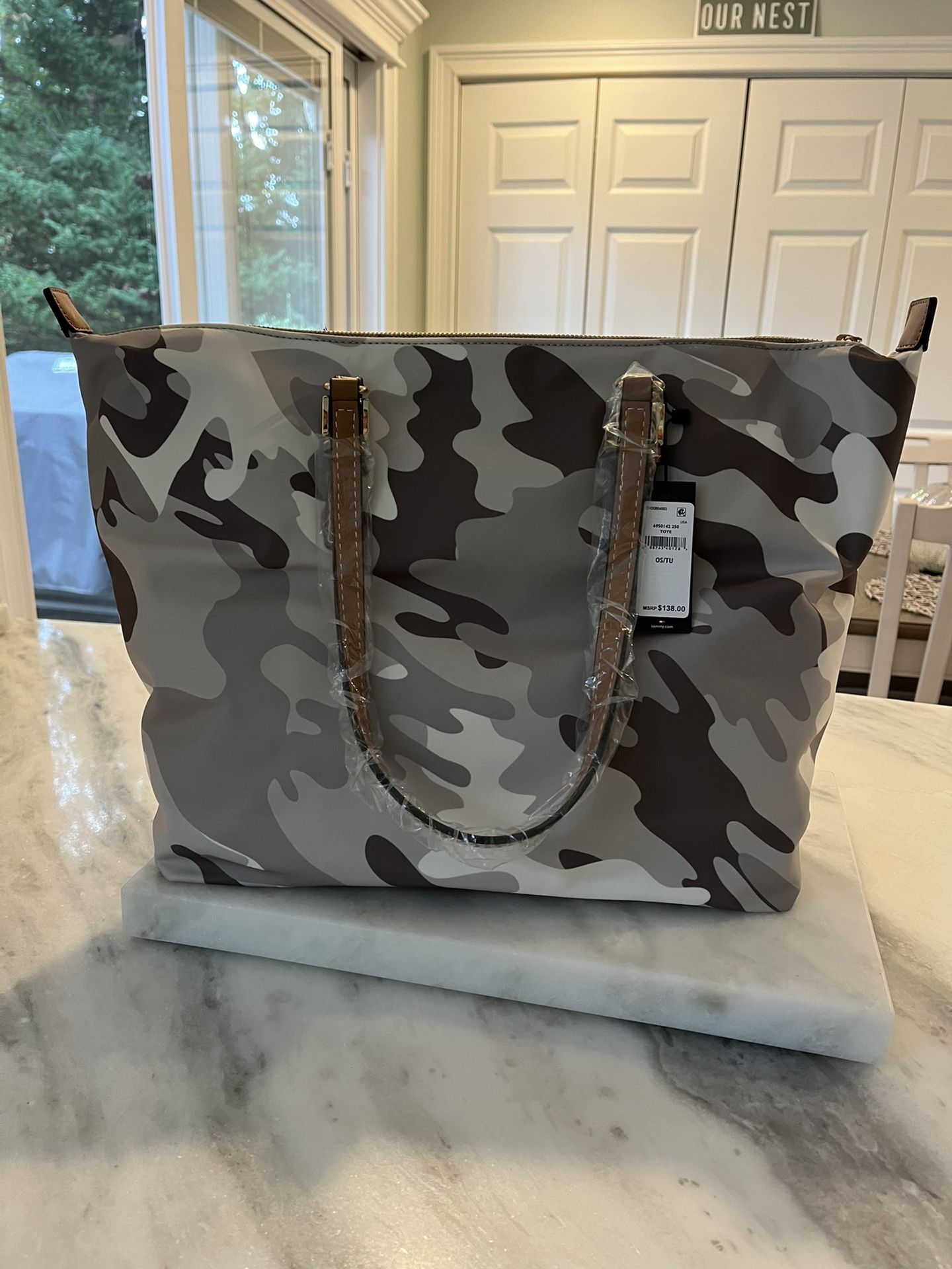 Tommy Hilfiger Tote Bag