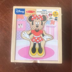 Minnie Wooden Mix & Match Dress Up (18-pieces) 