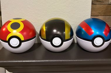 Pokémon Pokéball tins (empty no cards)