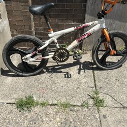 Bike.  Old Skool