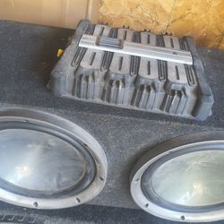 12-in Speakers Kenwood With Amplifier$220