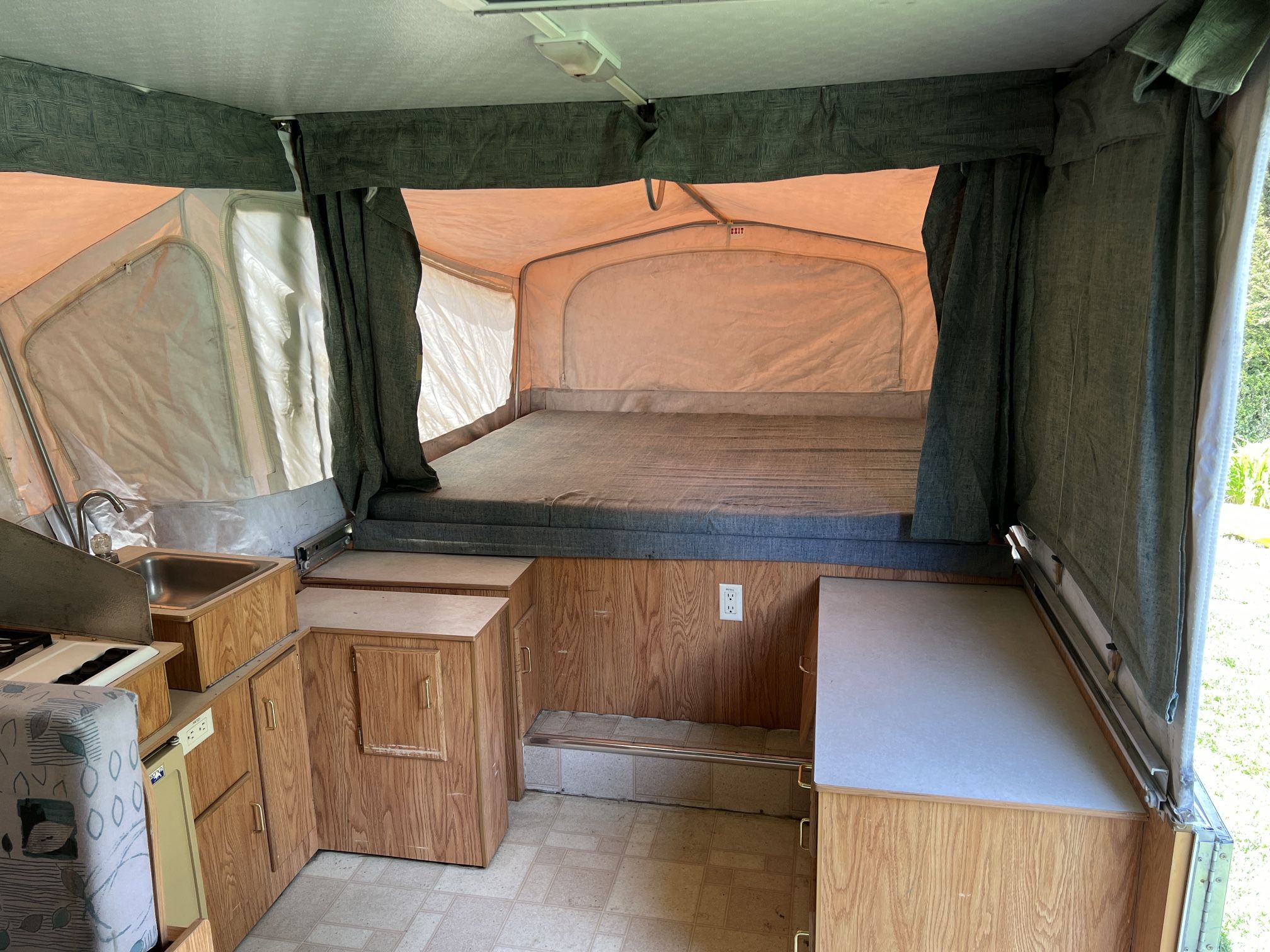 Huge Popup Tent Trailer for Sale in La Verne, CA OfferUp