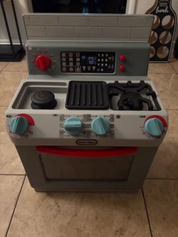 Little Tikes Kids Play Kitchen Stove