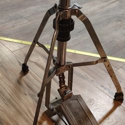 Pearl Heavy Duty Bi Hat Stand Needs Clutch 