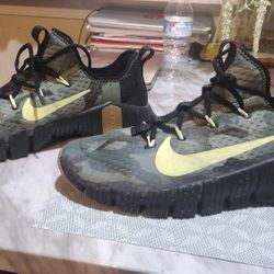 New Nike Metcon 3 Black And GreenCamo Training Shoes CJ0861-032