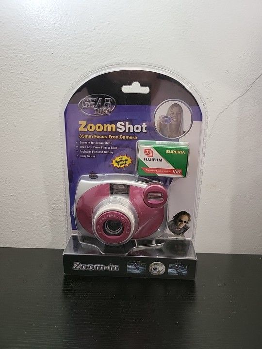 Camera Zoom Shot Sports Gear to Go 35 mm Zoom Shot Focus Free Camera + Film