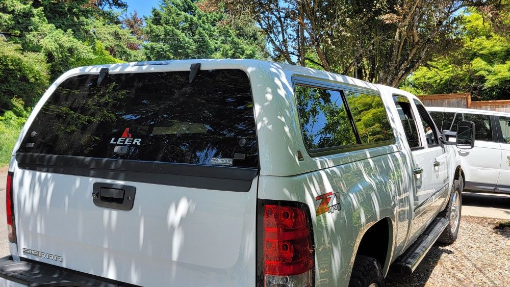 LEER TRUCK BED CANOPY for Sale in Portland, OR OfferUp