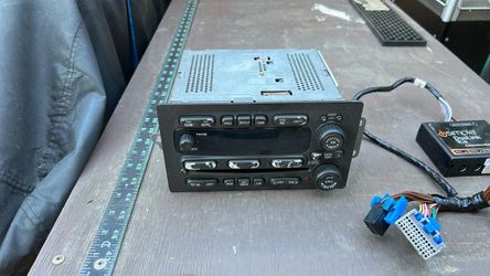 2003 Chevy Avalanche Car Stereo