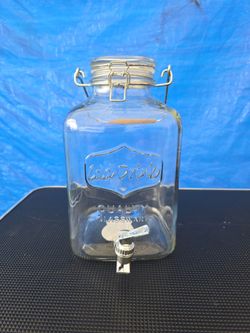 2 Gallon Glass COLD DRINK Quality Glassware Square Drink Dispenser Locking Lid