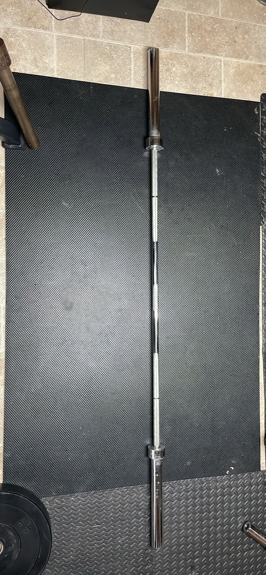 Standard 45lb Olympic Barbell - CASH ONLY