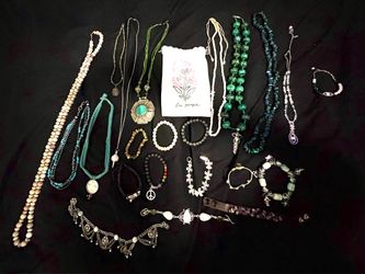 Crystal, Metaphysical, and Free People Jewelry
