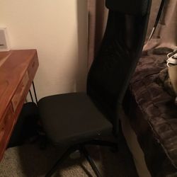 Black Desk Chair