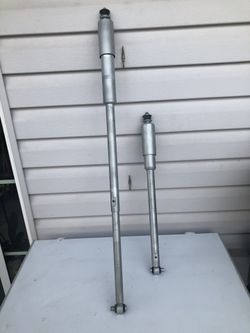 KYB cabover struts