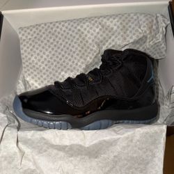 AIR JORDAN 11 RETRO GAMMA SIZE 5Y / 9M / 10M 