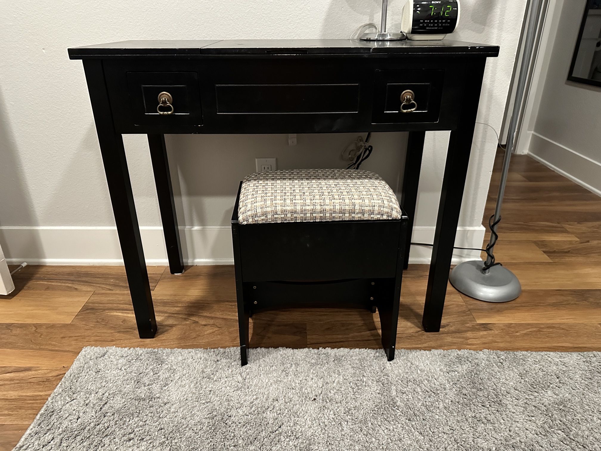 Makeup Table with chair (+bonus)