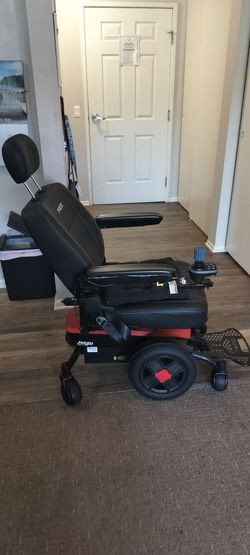 Power wheelchair