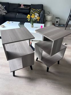 Pair of bedside tables / Nightstands - Abstract