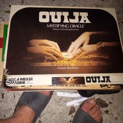 Original Parker Brothers Ouija Board To Inbox Boards And Plant Sets Perfect Condition Box Has Some Terror