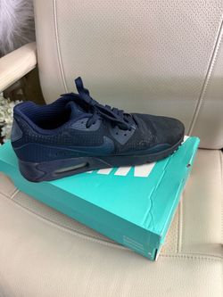 Nike and other brand tennis shoes