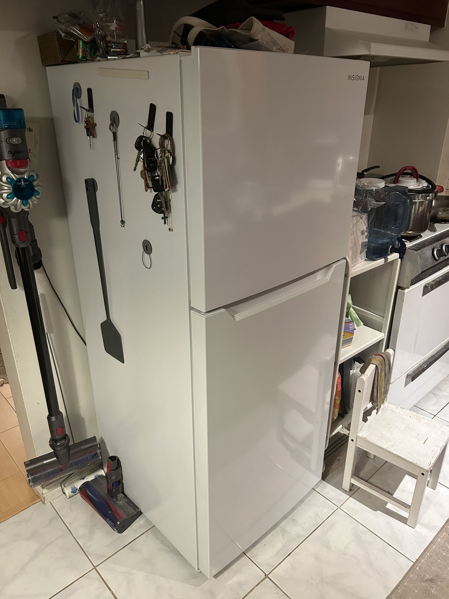 Insignia Refrigerator 
