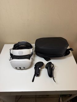 Meta Quest 3 512GB VR Headset w/ Battery Head Strap & Case